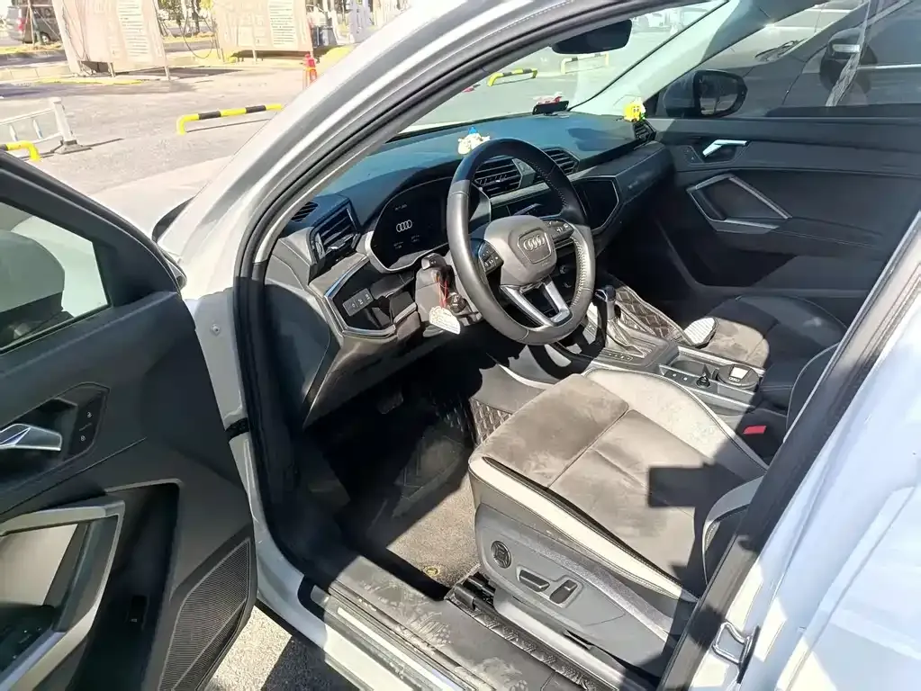 Audi Q3 2022 из CN, фото 6