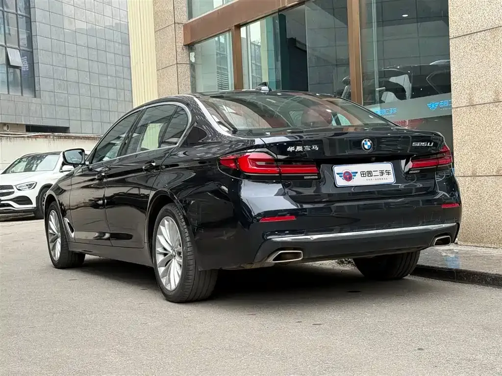 BMW 5 Series 2024 из CN, фото 4