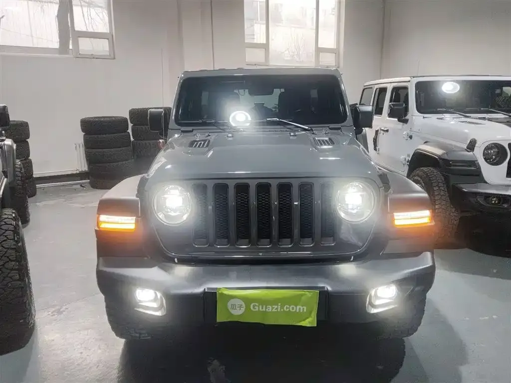 Jeep Wrangler 2022 из CN, фото 3