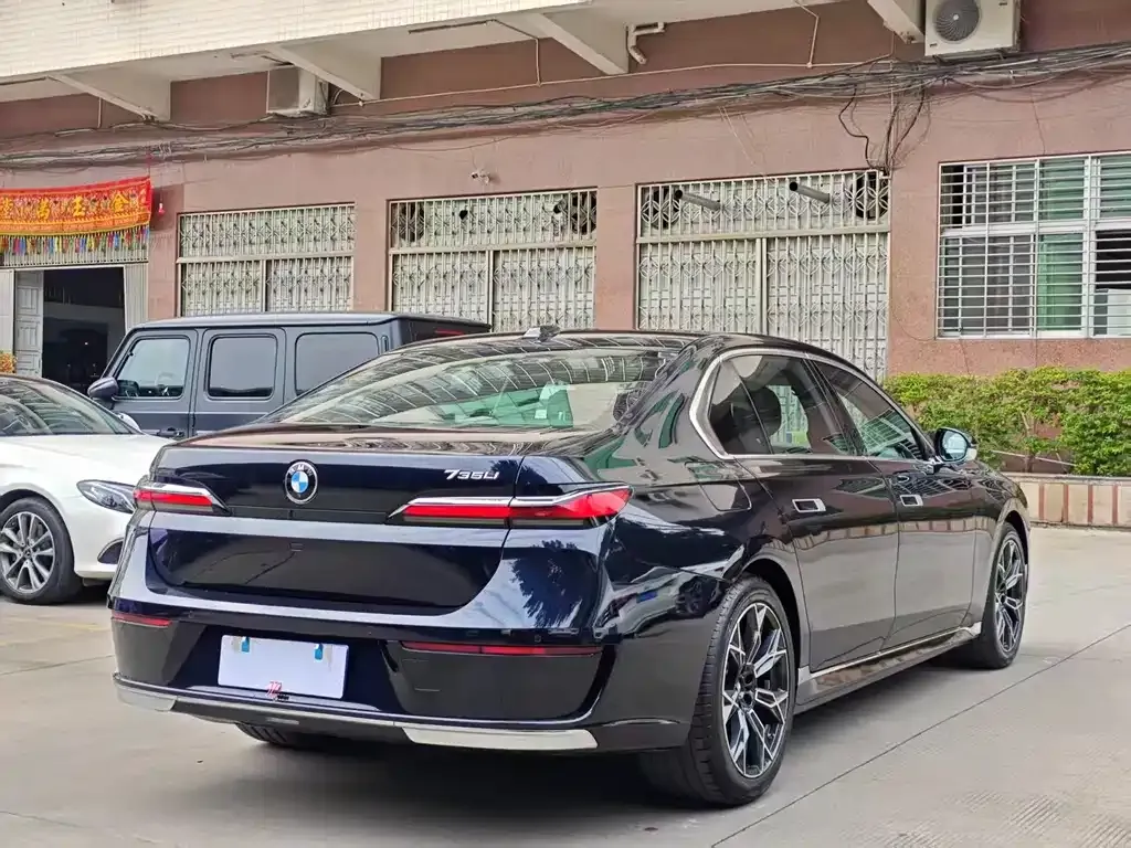 BMW 7 Series 2023 из CN, фото 6