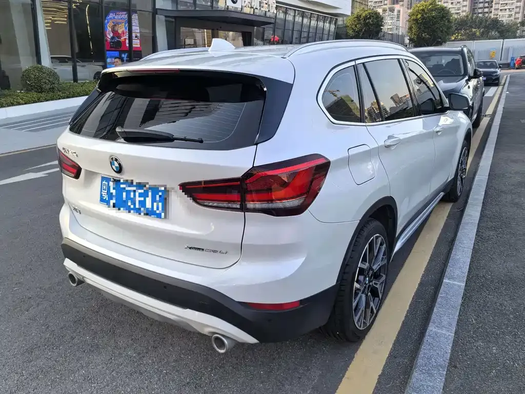 BMW X1 2021 из CN, фото 8