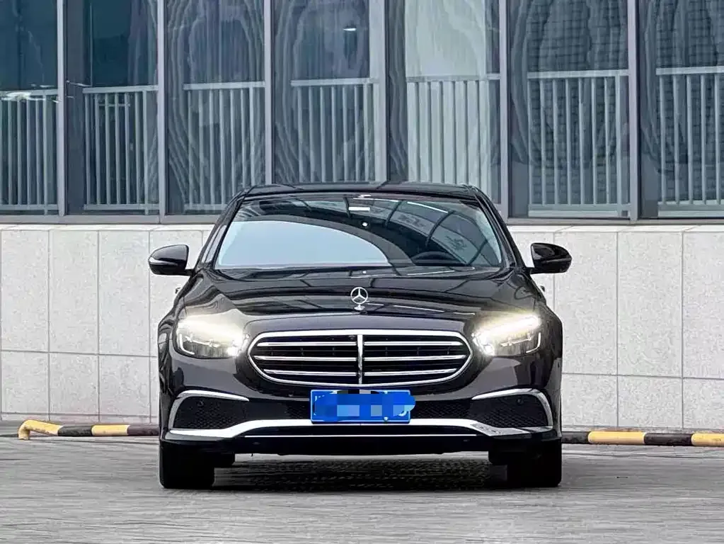 Mercedes-Benz E-Class 2023 из CN, фото 3
