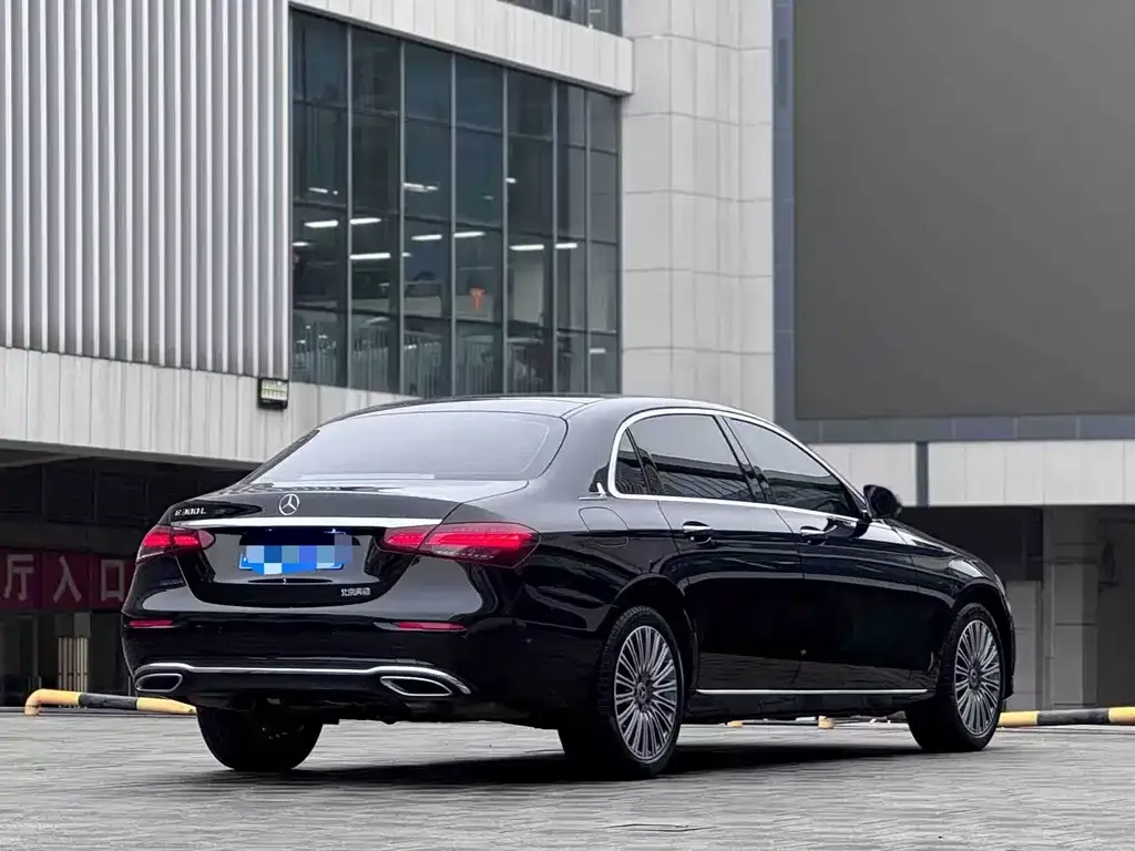 Mercedes-Benz E-Class 2023 из CN, фото 5