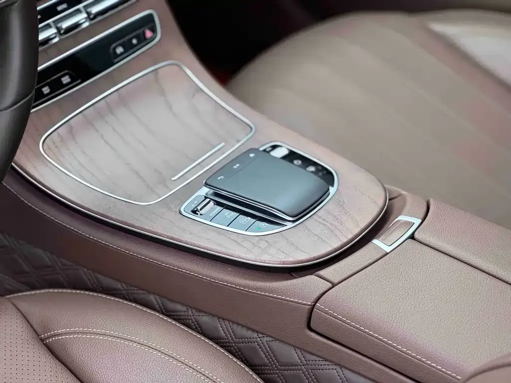 Mercedes-Benz E-Class 2023 из CN, фото 9