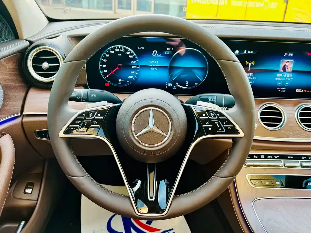 Mercedes-Benz E-Class 2023 из CN, фото 7