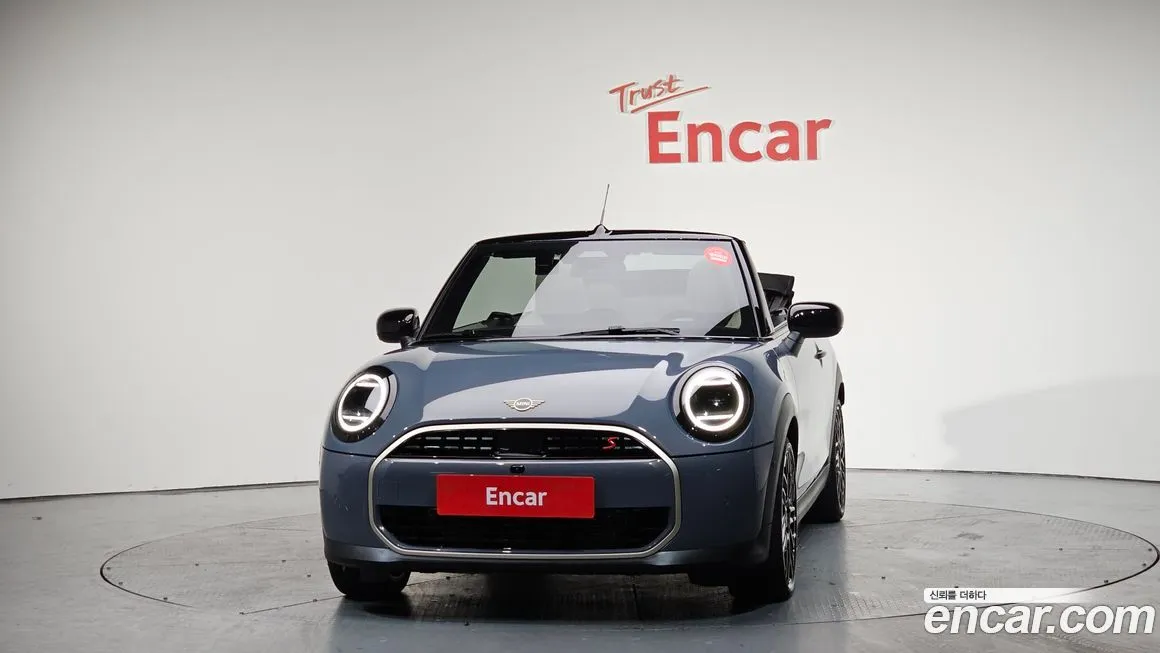 Mini Cooper Convertible 2025 из KR, фото 3