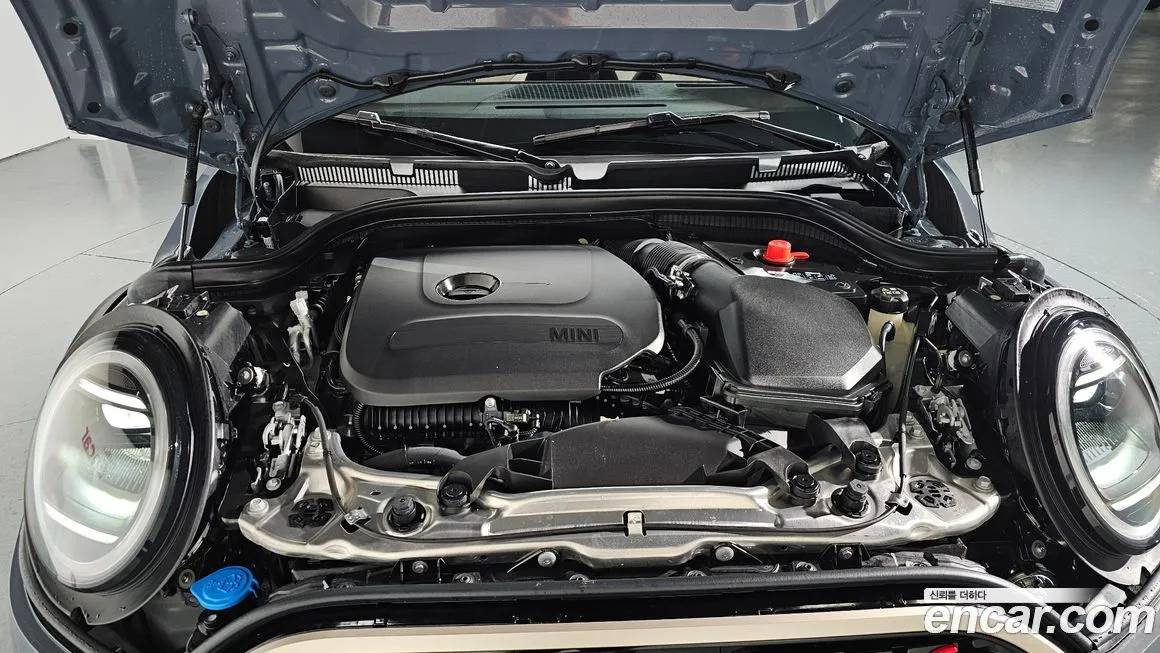 Mini Cooper Convertible 2025 из KR, фото 6