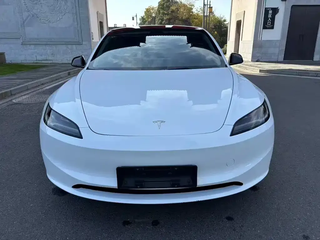 Tesla Model 3 2024 из CN, фото 2