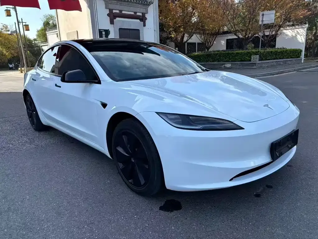 Tesla Model 3 2024 из CN, фото 3