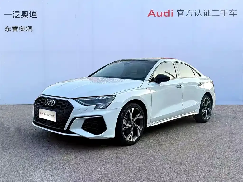 Audi A3 2023 из CN, фото 1