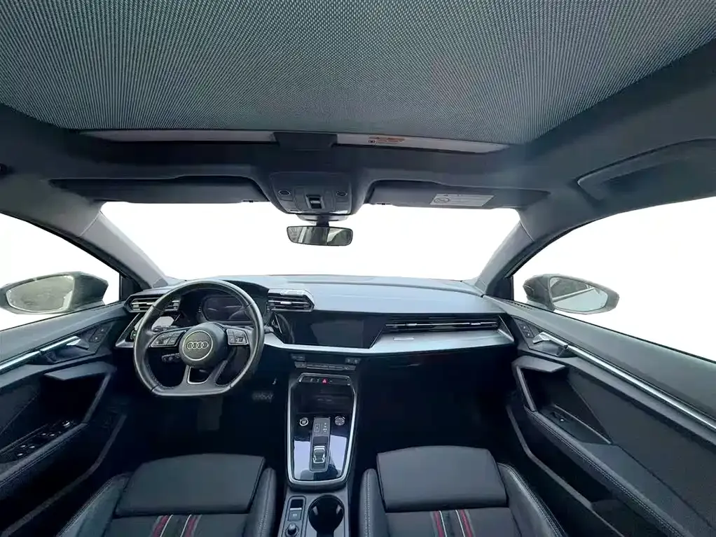 Audi A3 2023 из CN, фото 3