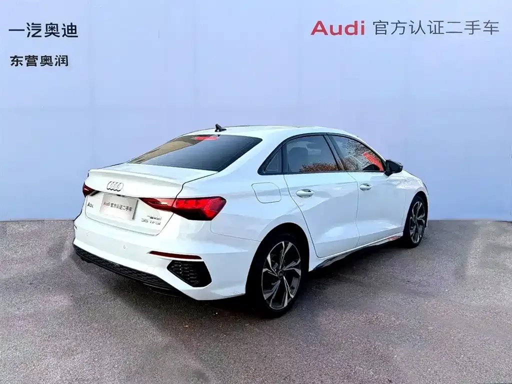 Audi A3 2023 из CN, фото 8