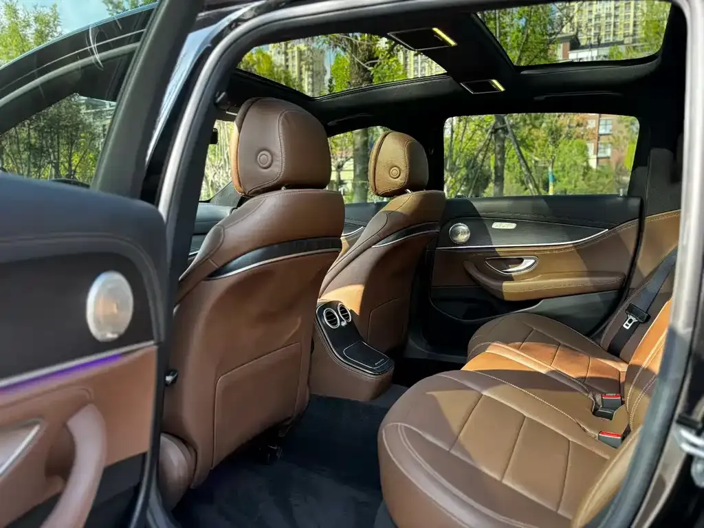 Mercedes-Benz E-Class 2022 из CN, фото 6