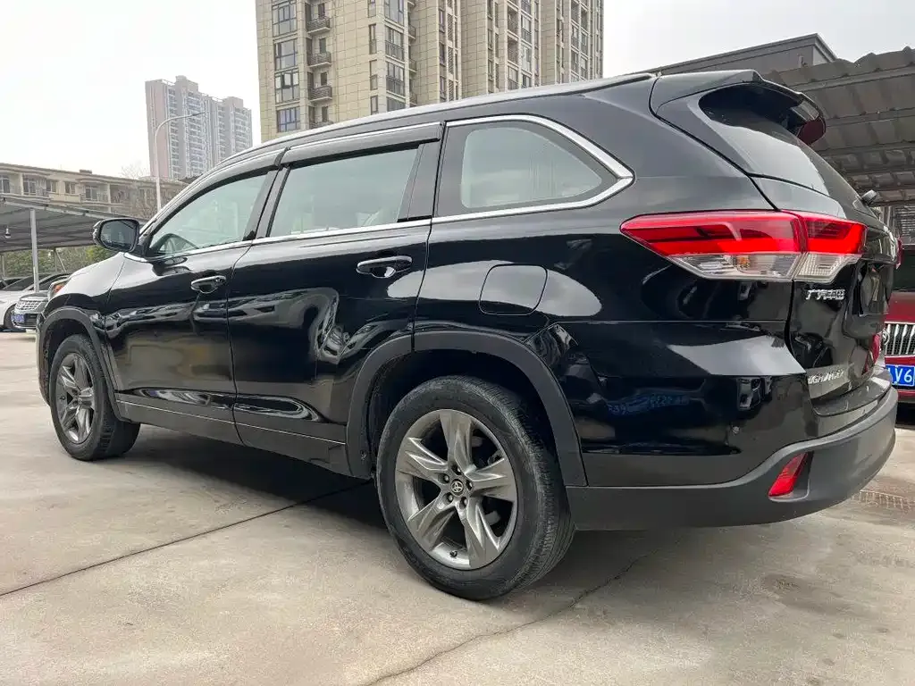 Toyota Highlander 2022 из CN, фото 8