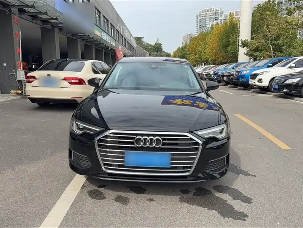 Audi A6L 2021 из CN, фото 4
