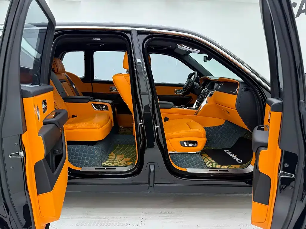 Rolls-Royce Cullinan 2021 из CN, фото 10