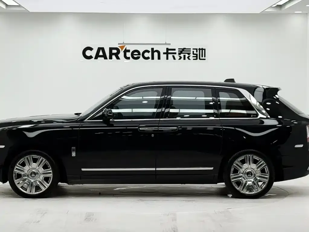 Rolls-Royce Cullinan 2021 из CN, фото 8