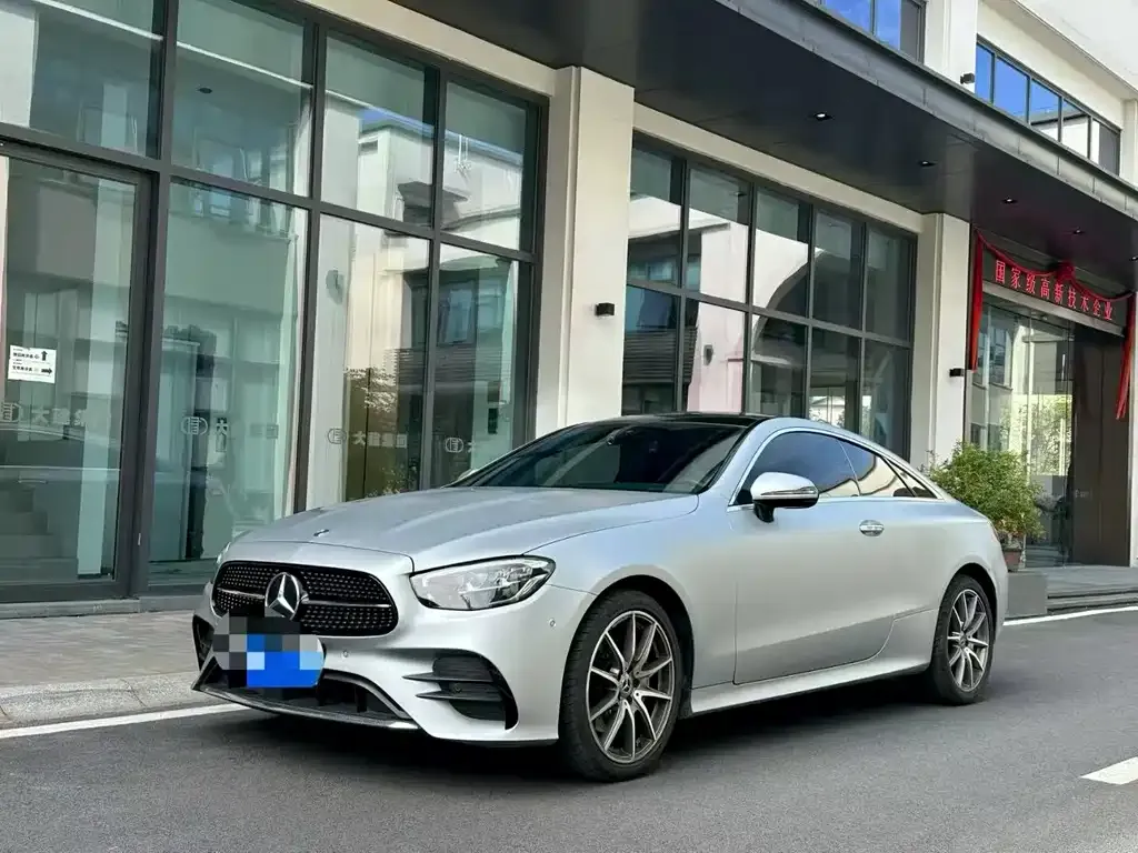 Mercedes-Benz E-Class (Import) — фото 1