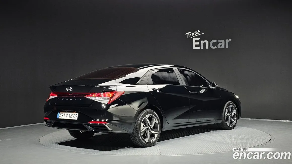 Hyundai AVANTE — фото 2