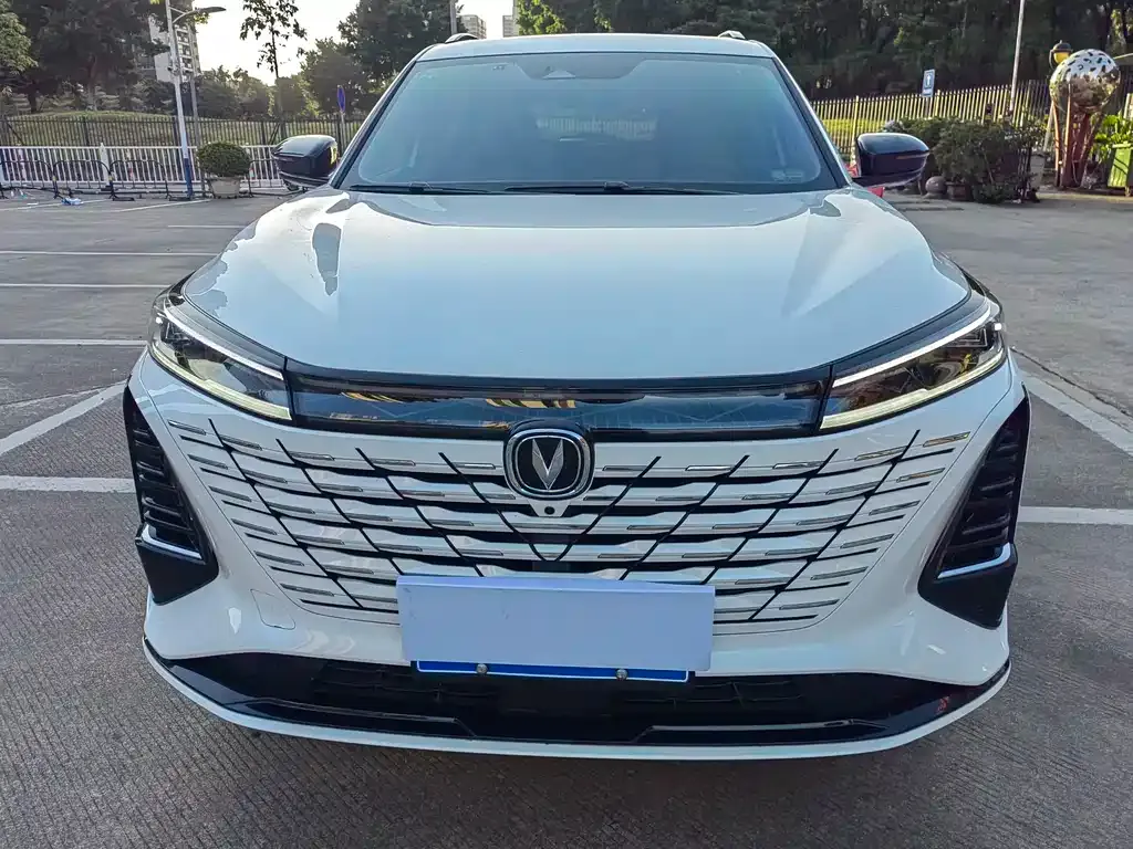 Changan CS75PLUS 2024 из CN, фото 2