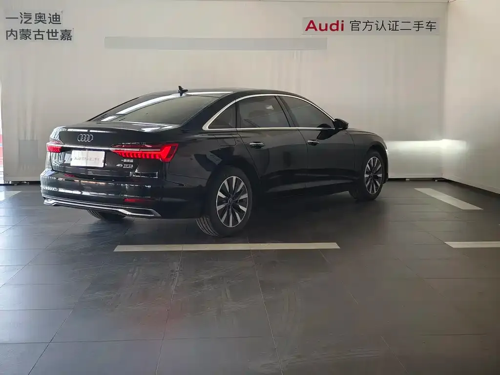 Audi A6L 2023 из CN, фото 3