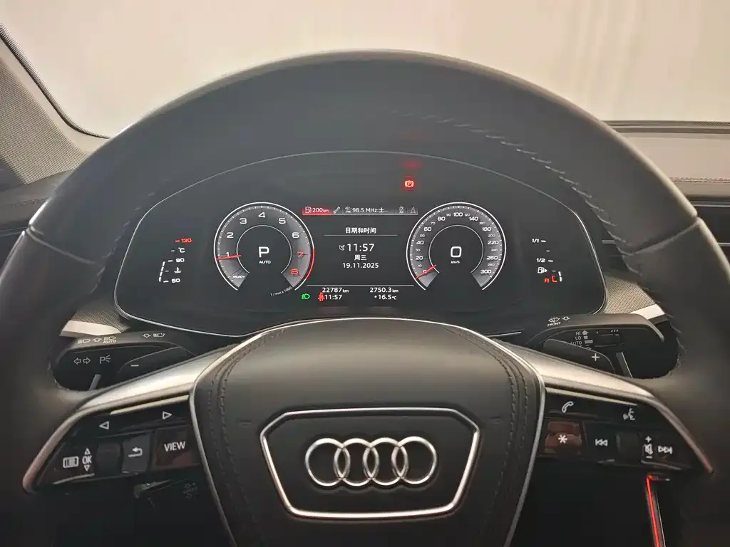 Audi A6L 2023 из CN, фото 7