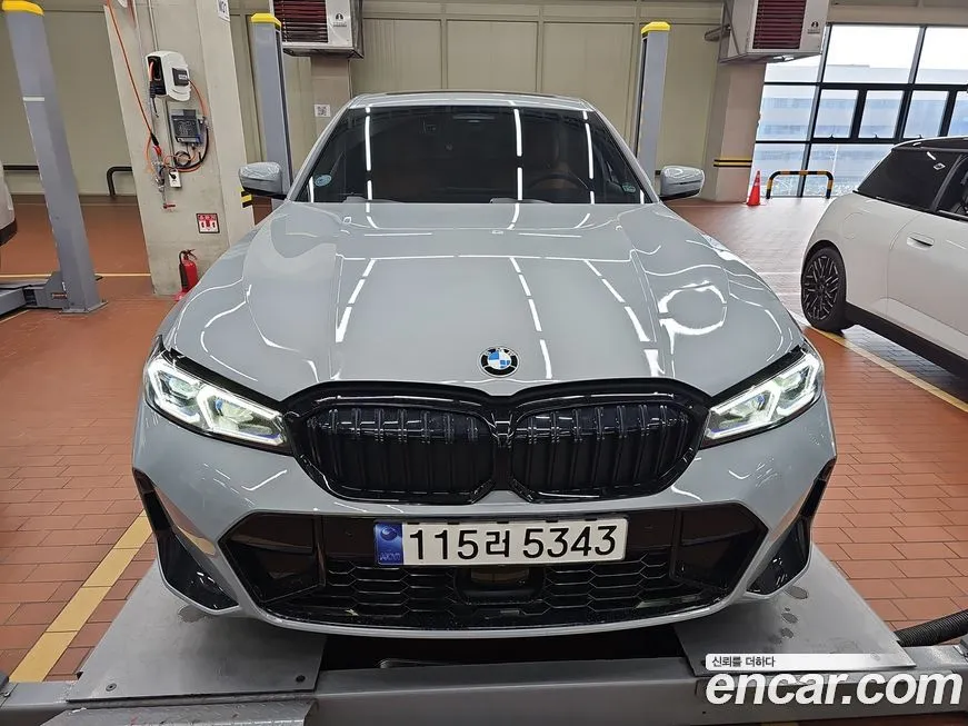 BMW 3-Series 2023 из KR, фото 1