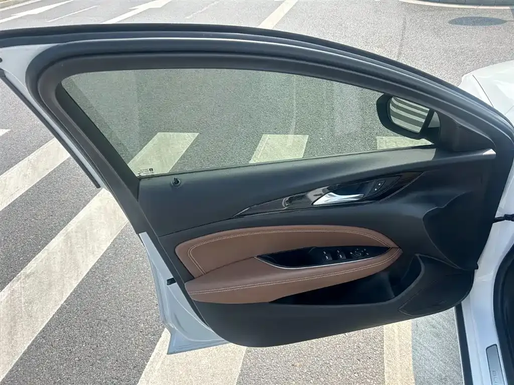 Buick Regal 2022 из CN, фото 7