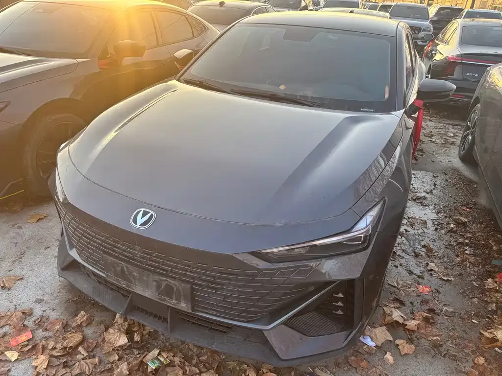 Changan UNI-V 2023 из CN, фото 1