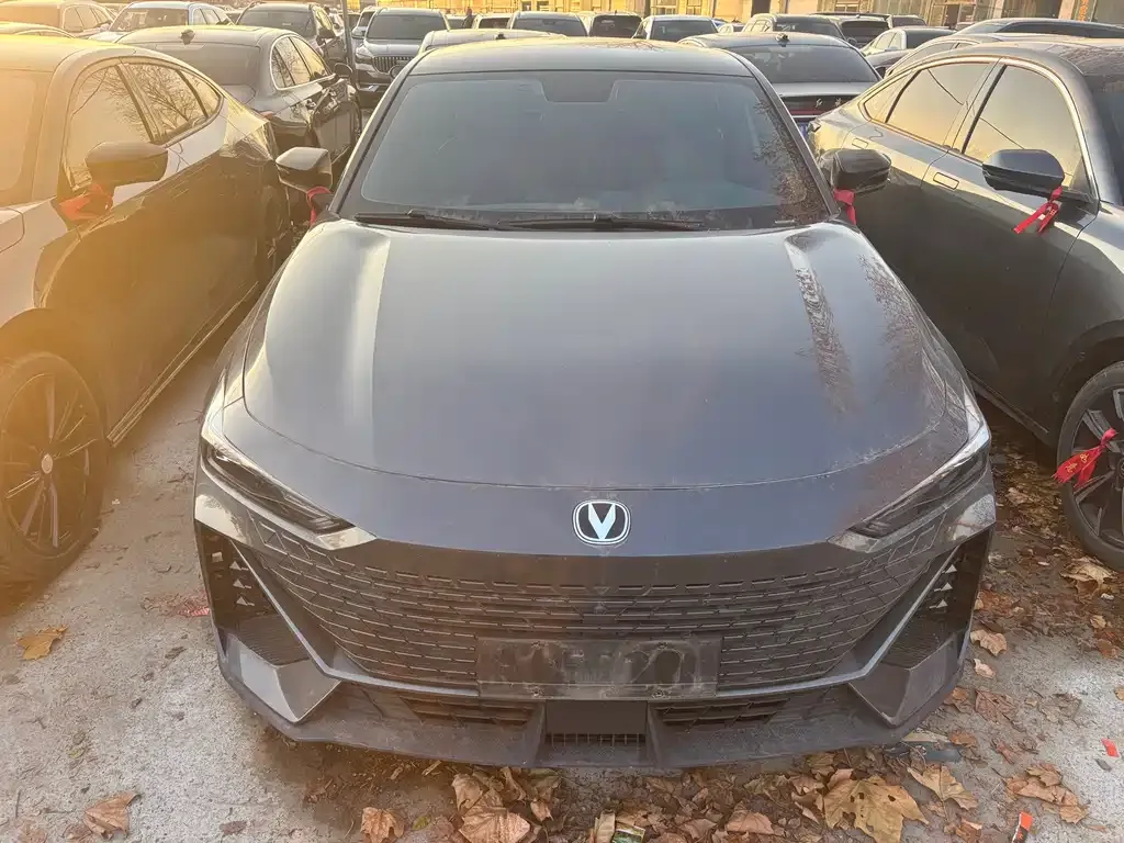 Changan UNI-V 2023 из CN, фото 2