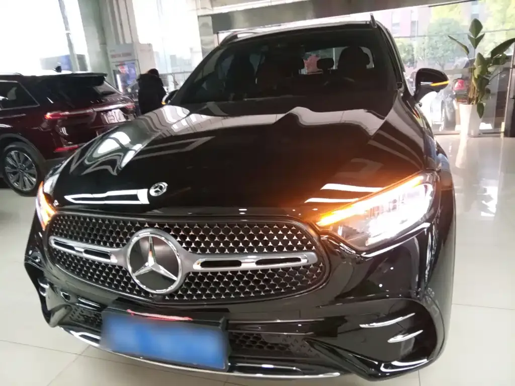 Mercedes-Benz GLC 2024 из CN, фото 2