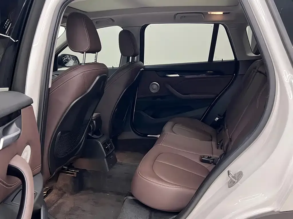 BMW X1 2023 из CN, фото 6