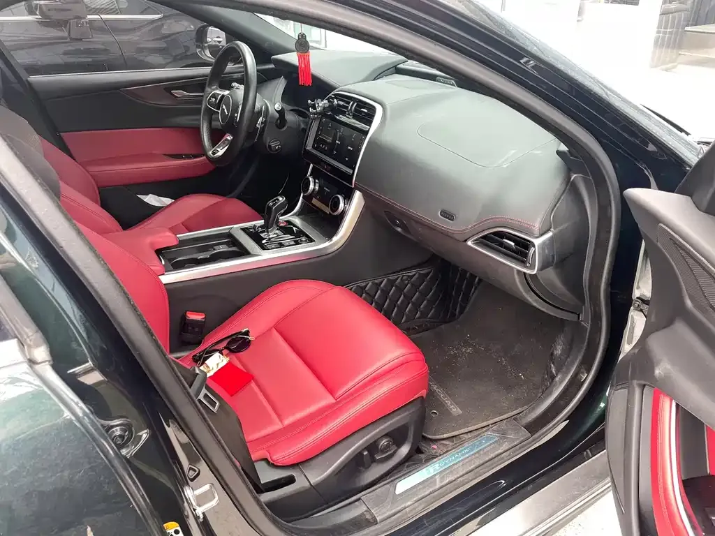 Jaguar XEL 2023 из CN, фото 4