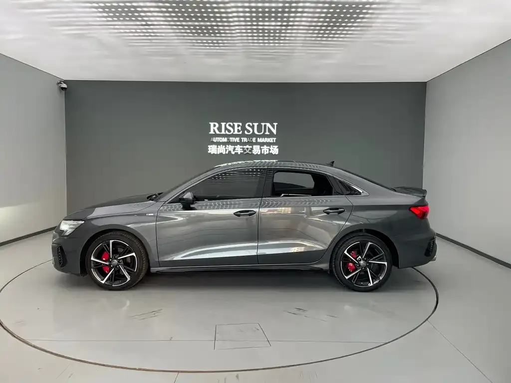 Audi A3 2021 из CN, фото 10