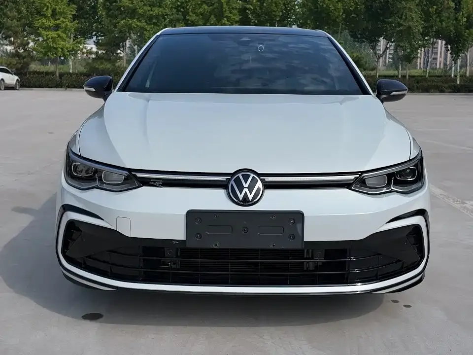 Volkswagen Golf 2022 из CN, фото 2