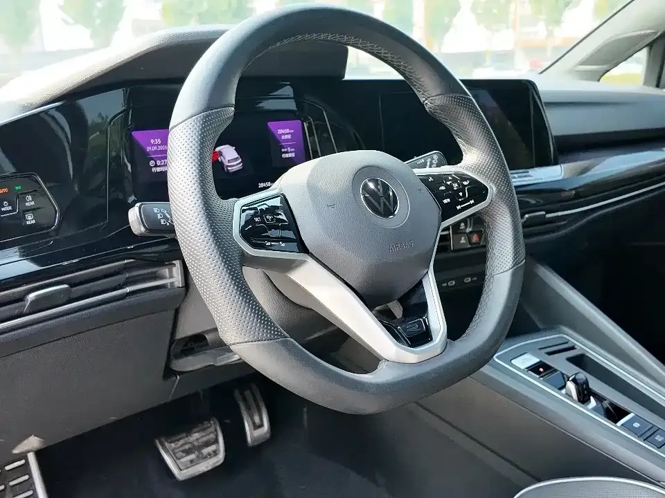 Volkswagen Golf 2022 из CN, фото 7