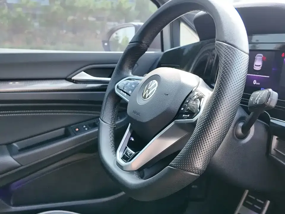 Volkswagen Golf 2022 из CN, фото 9