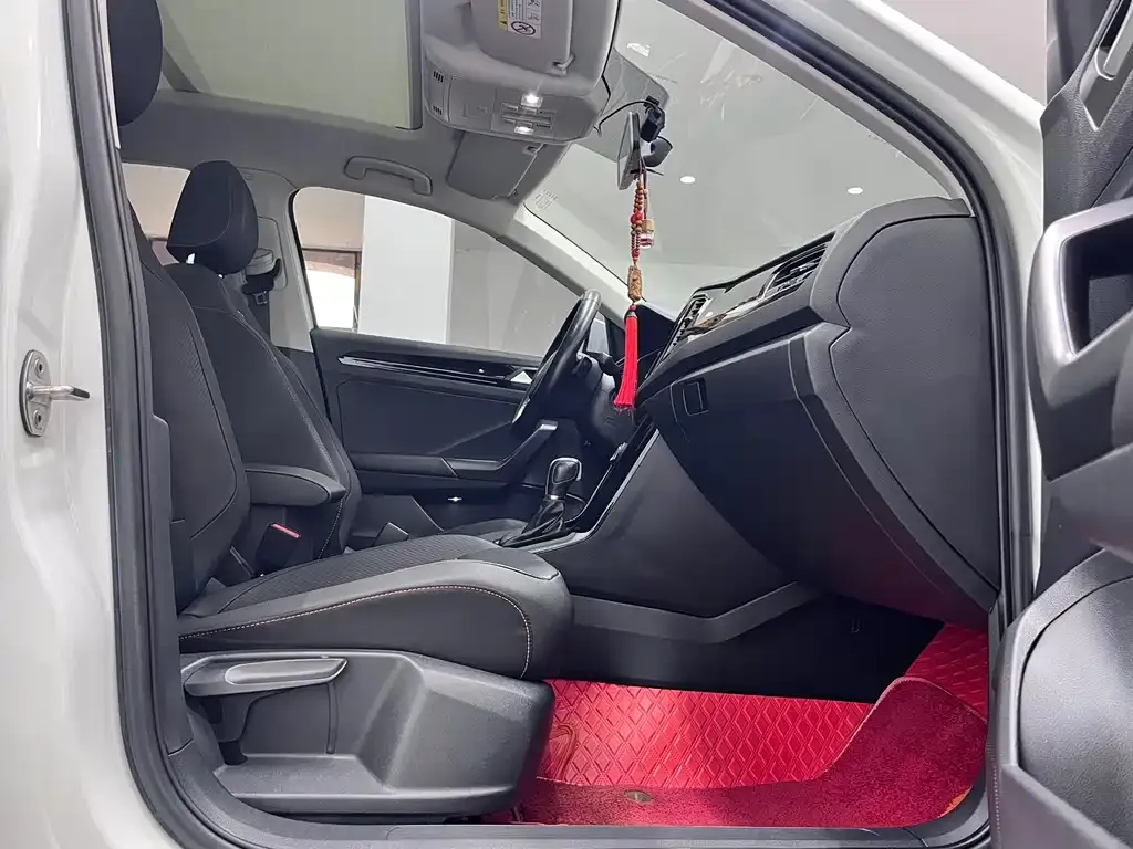 Volkswagen T-Roc 2021 из CN, фото 8