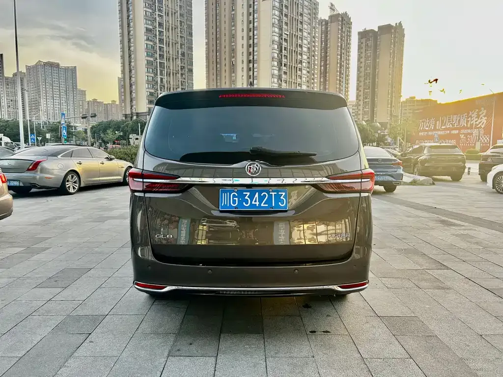 Buick GL8 2023 из CN, фото 4