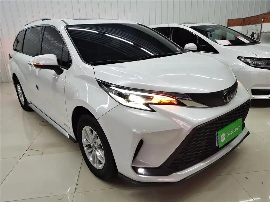 Toyota Granvia 2024 из CN, фото 4