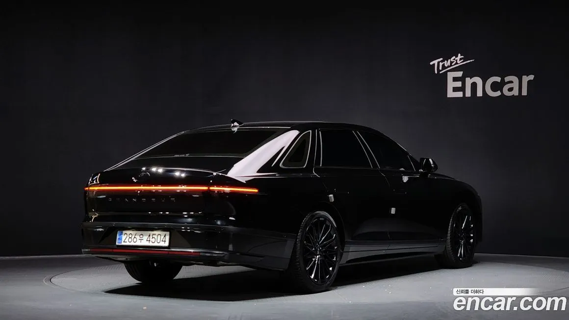 Hyundai Grandeur 2023 из KR, фото 2