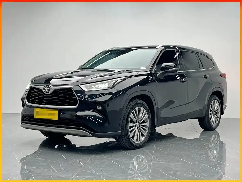 Toyota Highlander 2023 из CN, фото 1