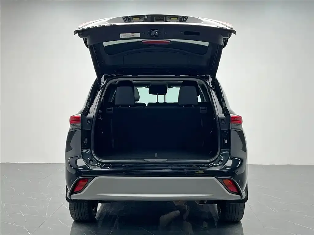 Toyota Highlander 2023 из CN, фото 10