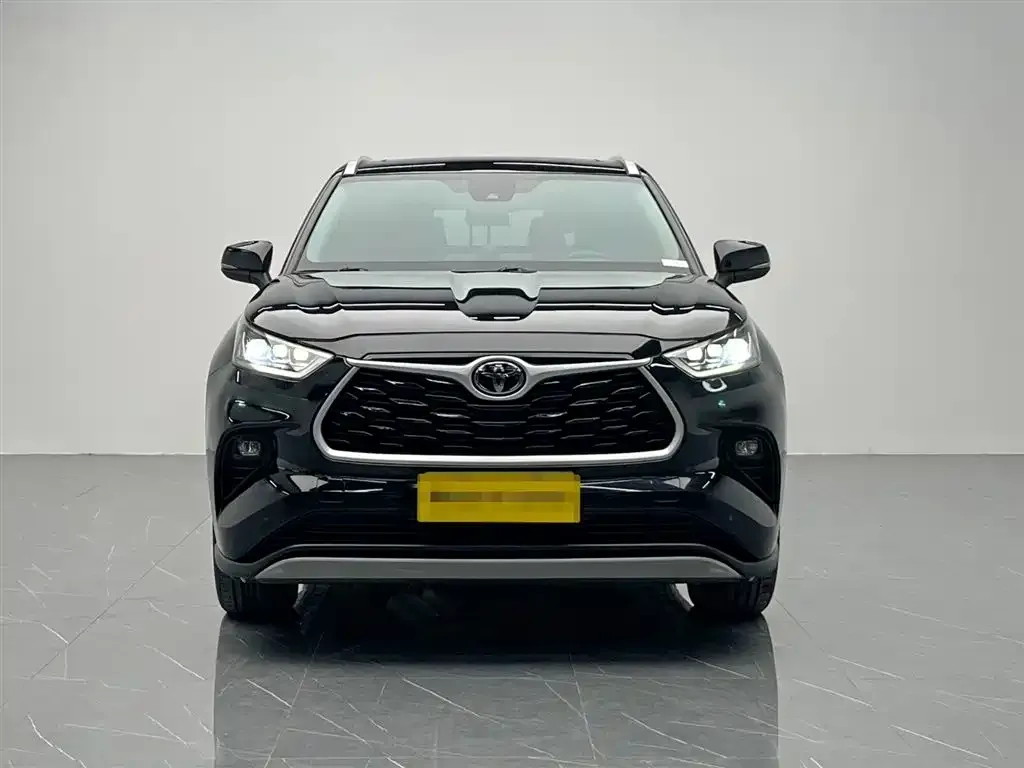 Toyota Highlander 2023 из CN, фото 2