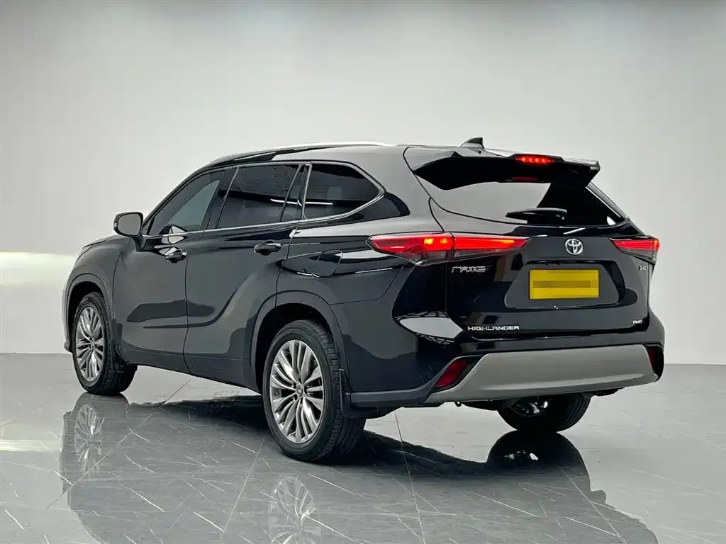 Toyota Highlander 2023 из CN, фото 4
