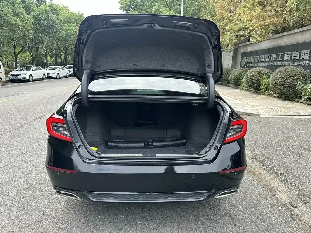 Honda Accord 2022 из CN, фото 8