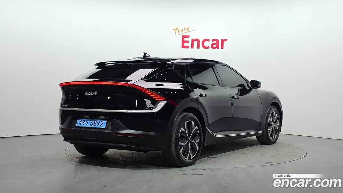 Kia EV6 — фото 2
