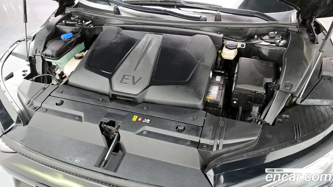 Kia EV6 — фото 6