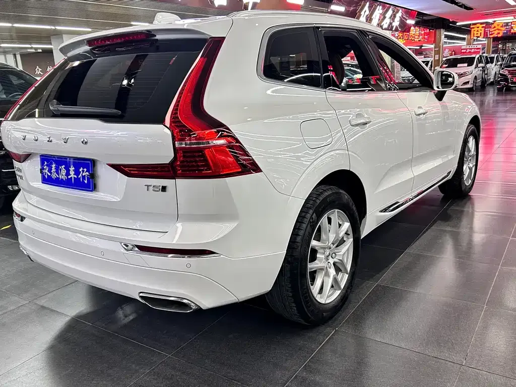 Volvo XC60 2021 из CN, фото 6
