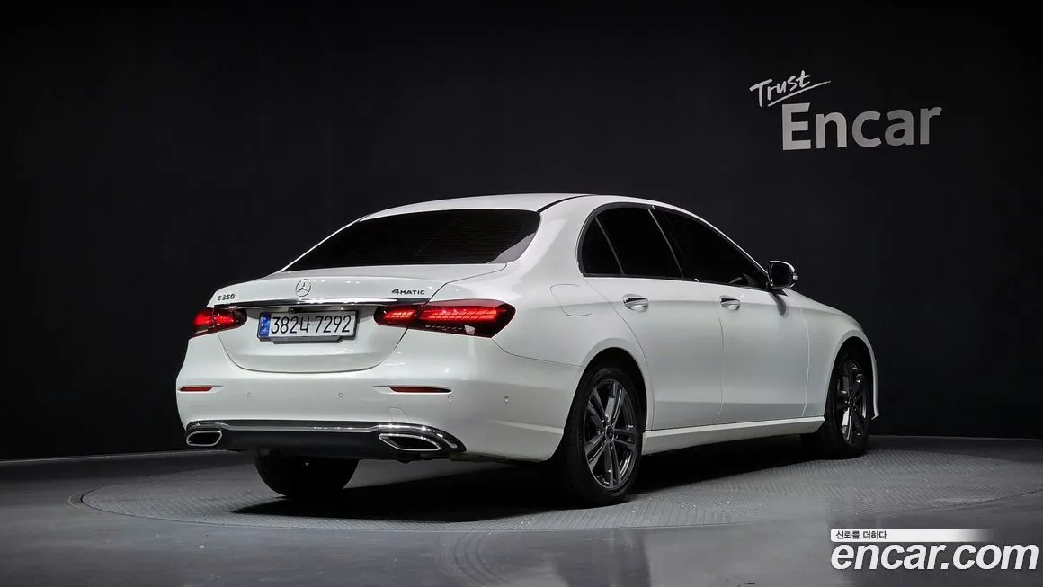 Mercedes-Benz E-Class 2022 из KR, фото 2